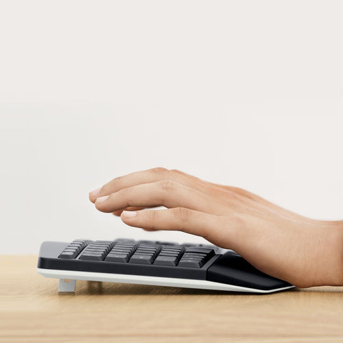 Logitech 920-008221 keyboard